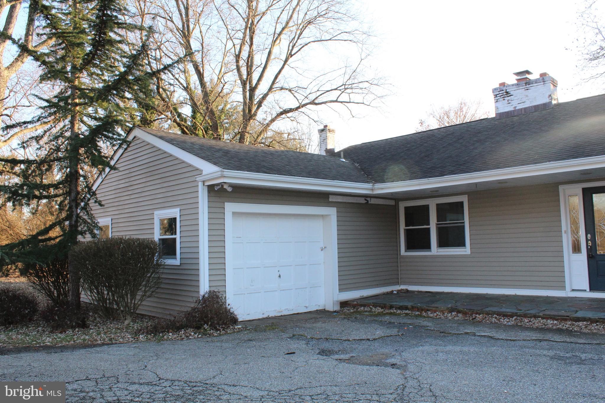 304 Auburn Road Pilesgrove, NJ 08098 - Photo 3 of 21 Gallery Image 3