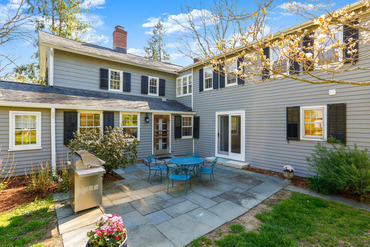 31 Jelliff Mill Road New Canaan, CT 06840 - Photo 35 of 51 a front view of a house