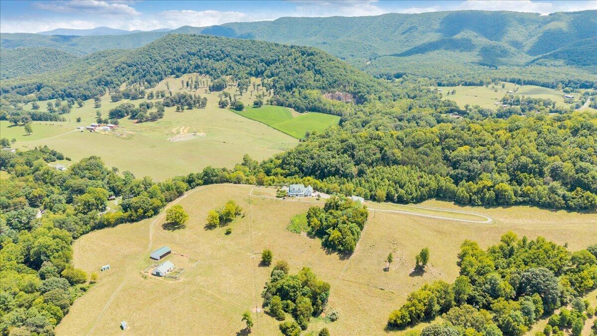 544 Pico Road Buchanan, VA 24066 - Photo 147 of 164 151-DJI_20260803084153_0010_D