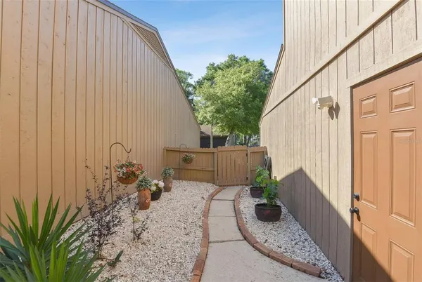 $289,900 | 4 Stone Quarry Trail, Ormond Beach, FL 32174