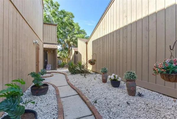 $289,900 | 4 Stone Quarry Trail, Ormond Beach, FL 32174