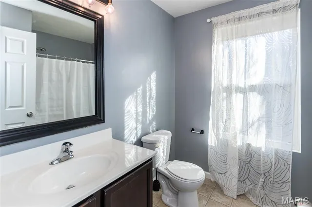 $385,000 | 3019 Preston Woods Trail, Lake St. Louis, MO 63367