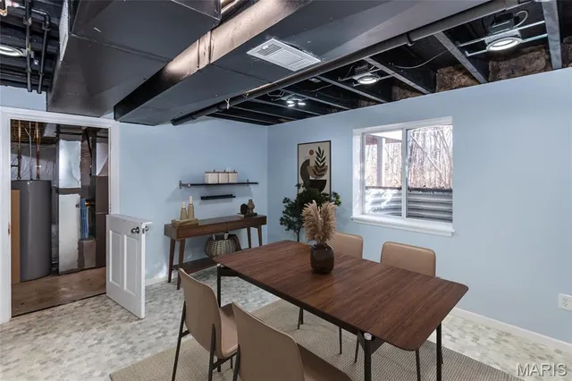 $385,000 | 3019 Preston Woods Trail, Lake St. Louis, MO 63367