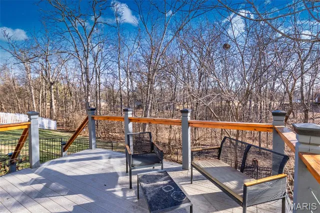 $385,000 | 3019 Preston Woods Trail, Lake St. Louis, MO 63367