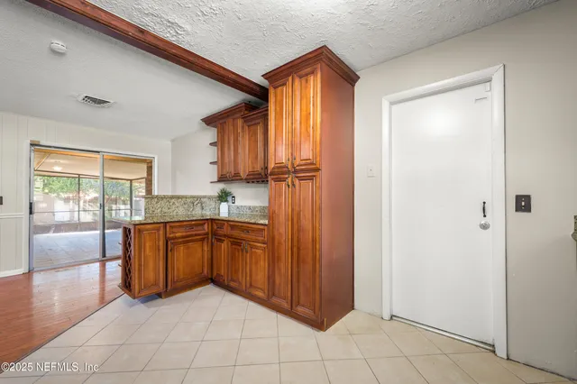 $1,750 | 2726 Winrock Drive West, Jacksonville, FL 32216