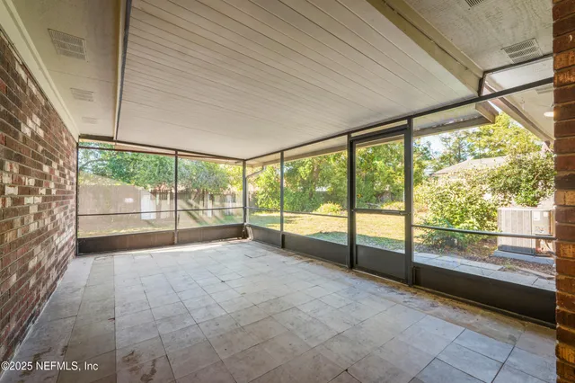 $1,750 | 2726 Winrock Drive West, Jacksonville, FL 32216