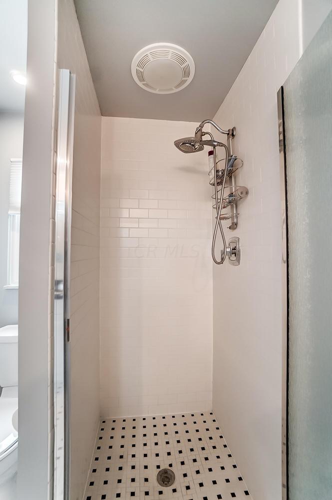 3759 Chevington Road Columbus, OH 43220 - Photo 25 of 46 Gallery Image 25