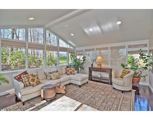 10 Maugus Hill Road Wellesley, MA 02481 - Photo 12 of 30