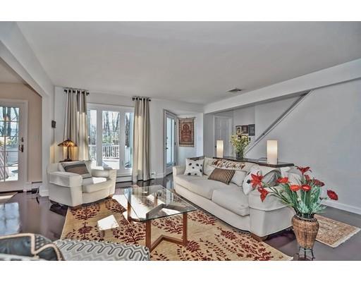 10 Maugus Hill Road Wellesley, MA 02481 - Photo 6 of 30