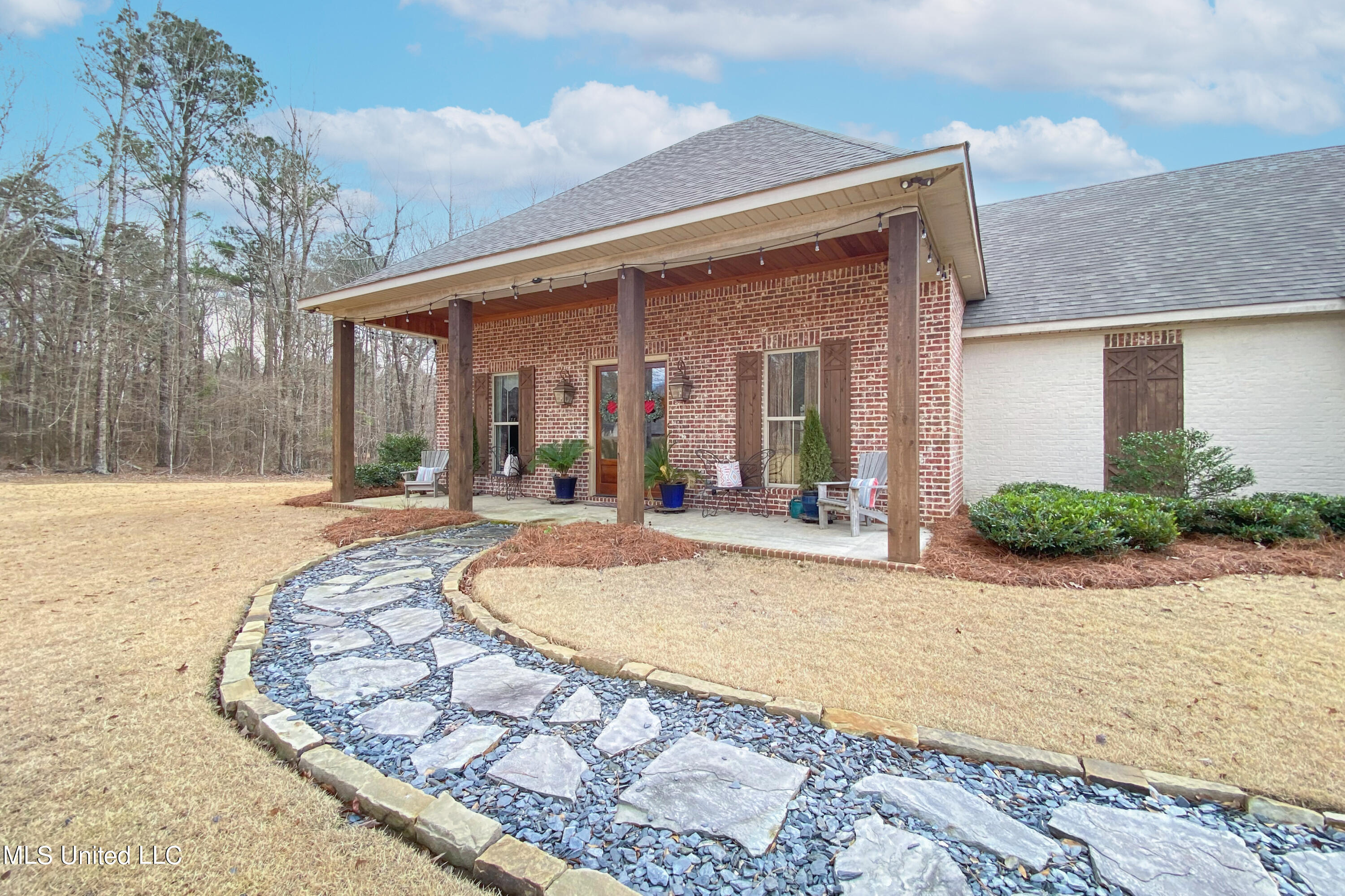 1254 East Deer Ridge Brandon, MS 39042 - Photo 3 of 70 1254 E Deer Ridge-6