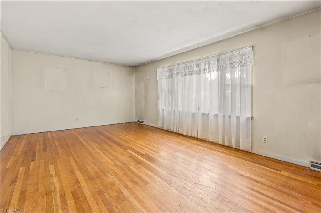 2130 Whitney Road Winston-Salem, NC 27106 - Photo 8 of 36 Gallery Image 8