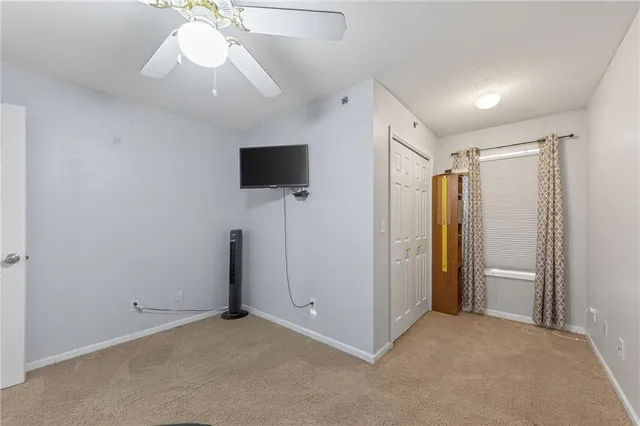 $155,000 | 2433 Northeast 68th Street, Gladstone, MO 64118