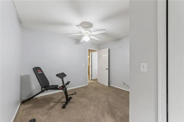 $155,000 | 2433 Northeast 68th Street, Gladstone, MO 64118