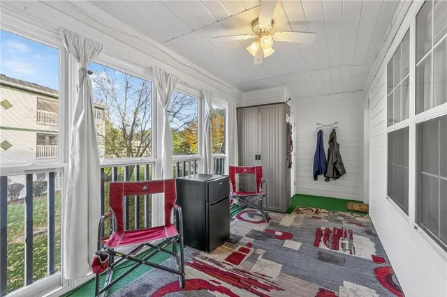 $155,000 | 2433 Northeast 68th Street, Gladstone, MO 64118