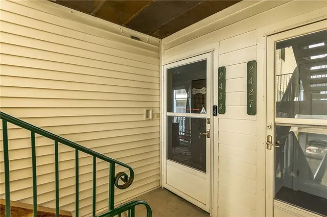 $155,000 | 2433 Northeast 68th Street, Gladstone, MO 64118