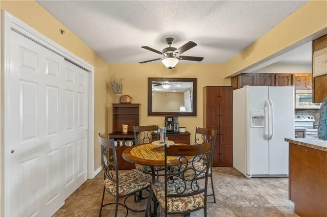 $155,000 | 2433 Northeast 68th Street, Gladstone, MO 64118