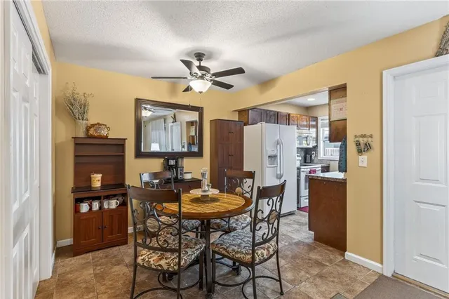 $155,000 | 2433 Northeast 68th Street, Gladstone, MO 64118