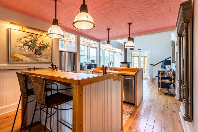 $1,245,000 | 1016 W Road, Manchester, VT 05255