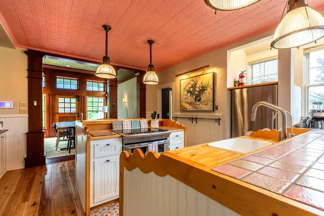 $1,245,000 | 1016 W Road, Manchester, VT 05255