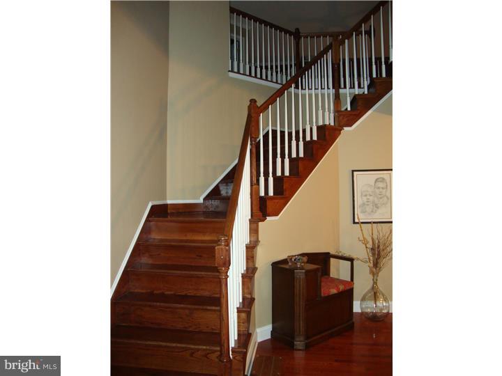 545 Stone Ridge Drive Dover, DE 19901 - Photo 2 of 25 Foyer