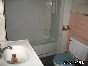 604 North Spring Street Wabash, IN 46992 - Photo 5 of 6 Gallery Image 5