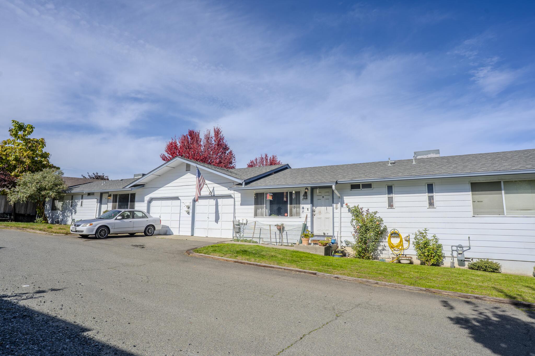 1762 Southwest Allen Creek Road Grants Pass, OR 97527 - Photo 1 of 13 main