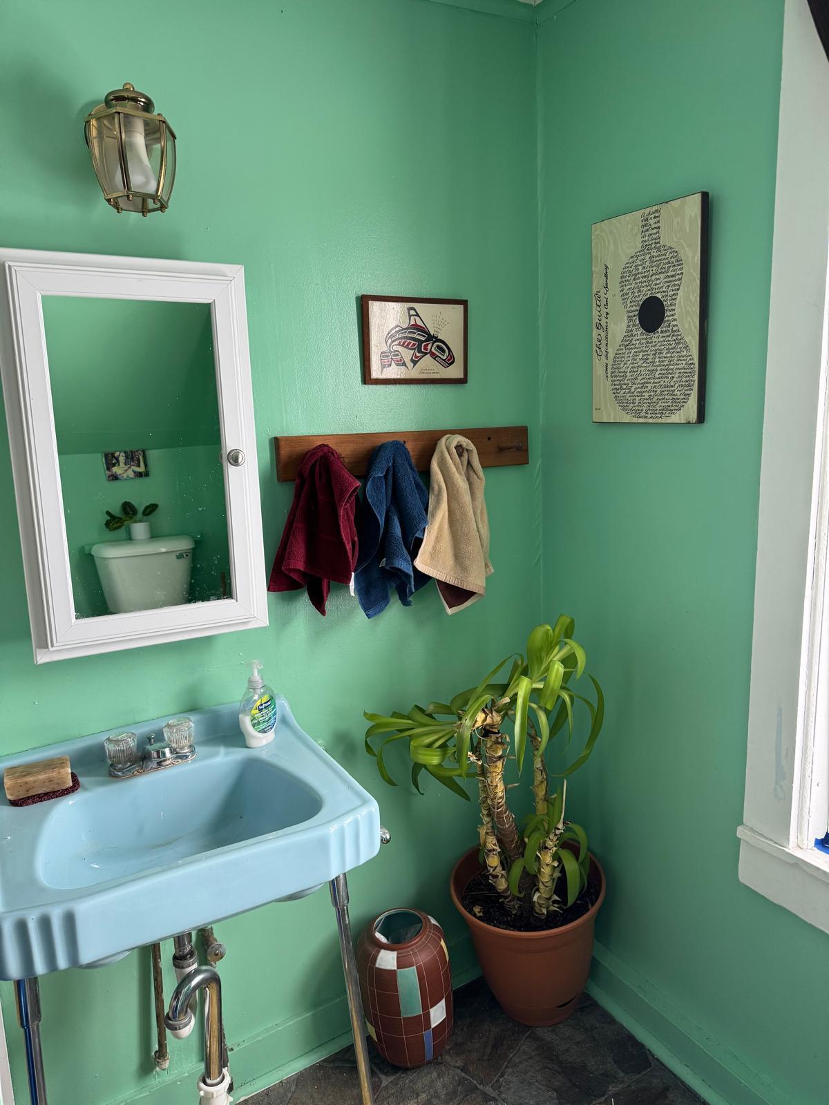 20 High Street Presque Isle, ME 04769 - Photo 19 of 20 Bathroom