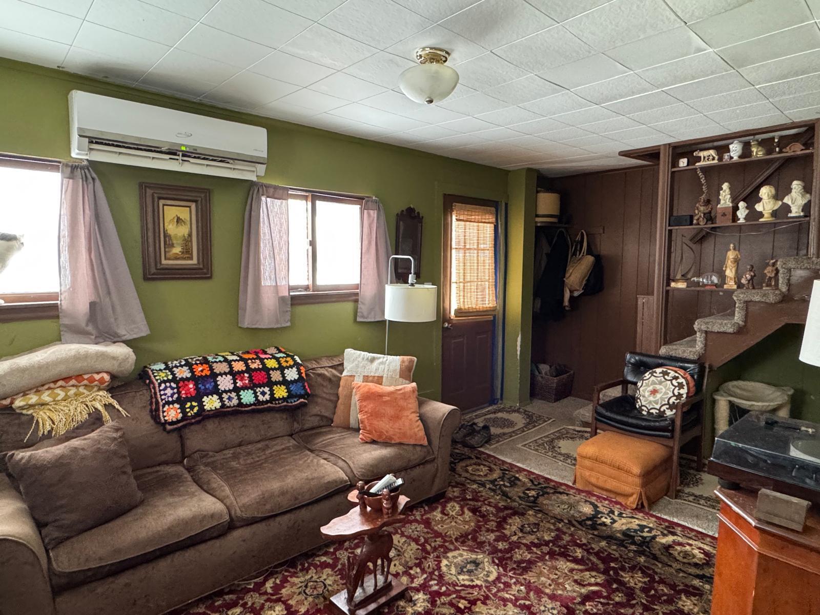 20 High Street Presque Isle, ME 04769 - Photo 10 of 20 Living Room