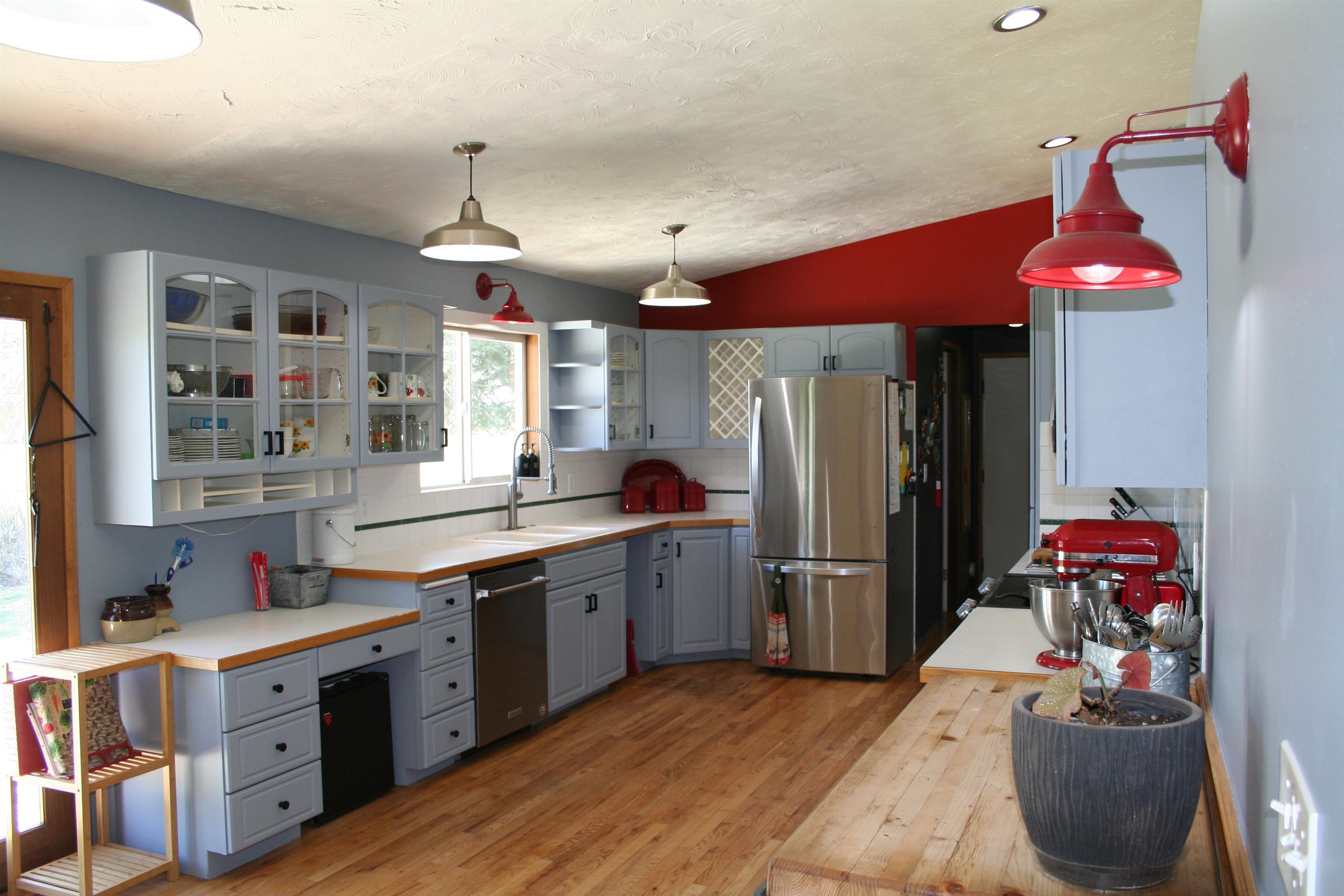 36916 North Grove Road Deer Park, WA 99006 - Photo 3 of 45