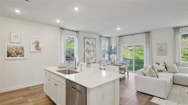 $359,990 | 160 River Rdg Drive, Moon Township, PA 15108