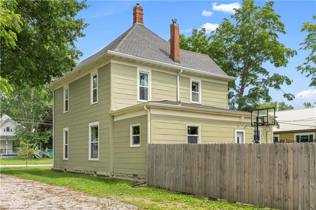 104 North High Street Butler, MO 64730 - Photo 4 of 53