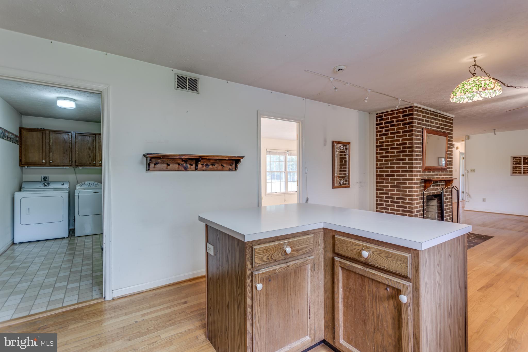 151 Jackson Drive Winchester, VA 22602 - Photo 14 of 48 Island in kitcen