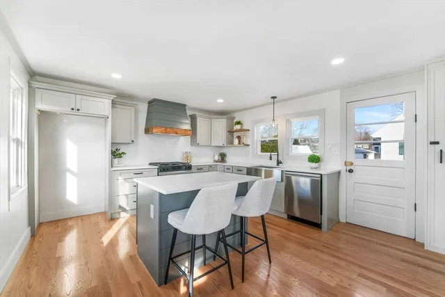 $729,800 | 32 Cedar Street, Fairhaven, MA 02719