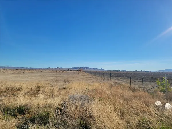 $98,800 | 0 Locust Road, Lucerne Valley, CA 92356