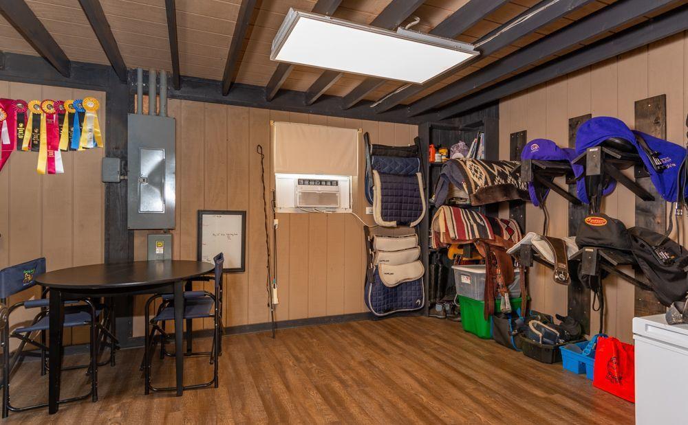 1817 Jones Road Melbourne, FL 32934 - Photo 6 of 38 a view of a room with gym equipment