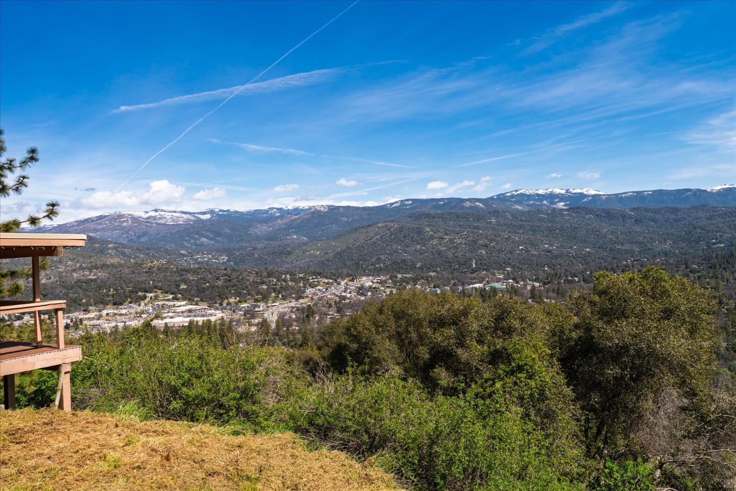 39320 Highway 41 Oakhurst, CA 93644 - Photo 4 of 31