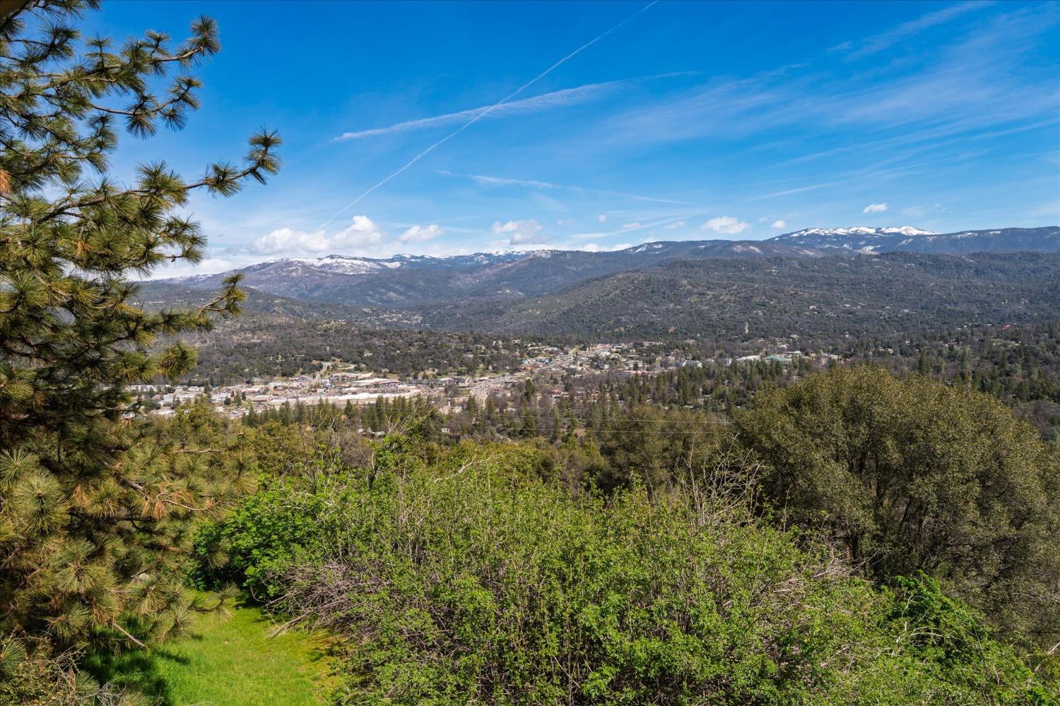 39320 Highway 41 Oakhurst, CA 93644 - Photo 5 of 31