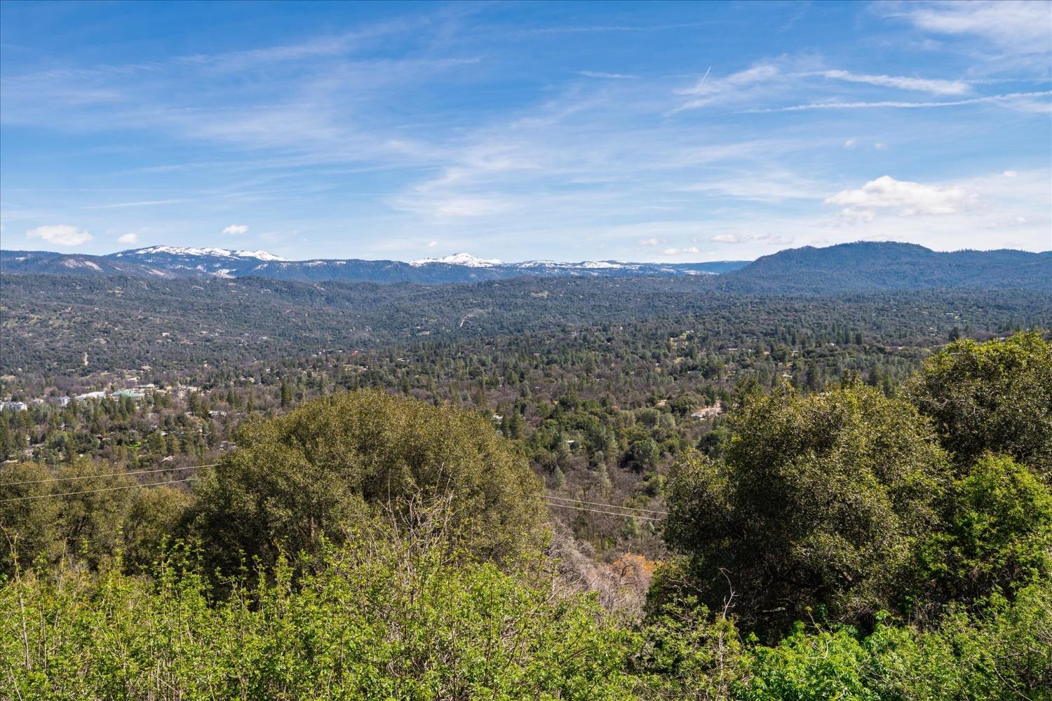 39320 Highway 41 Oakhurst, CA 93644 - Photo 6 of 31