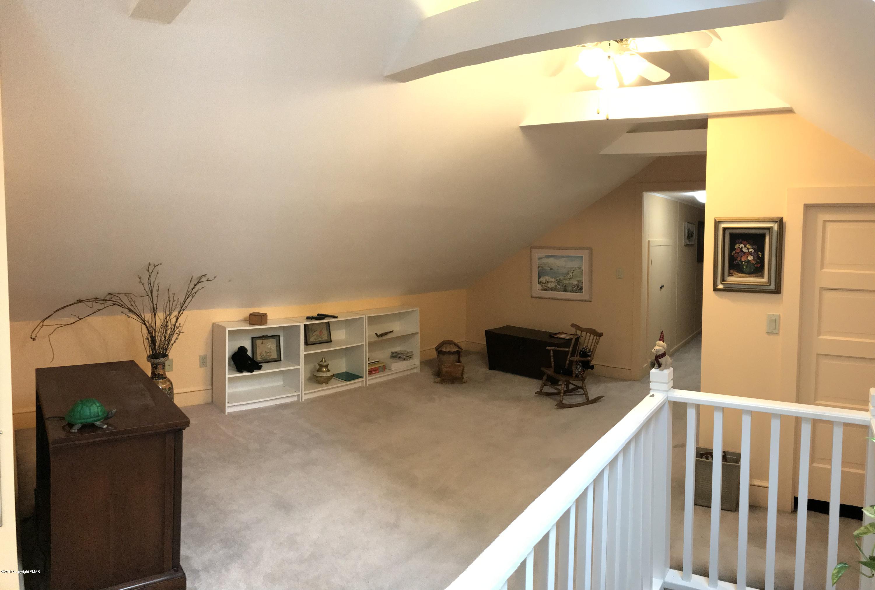 1801 Quentin Road Stroudsburg, PA 18360 - Photo 17 of 40 MBR VIEW 3