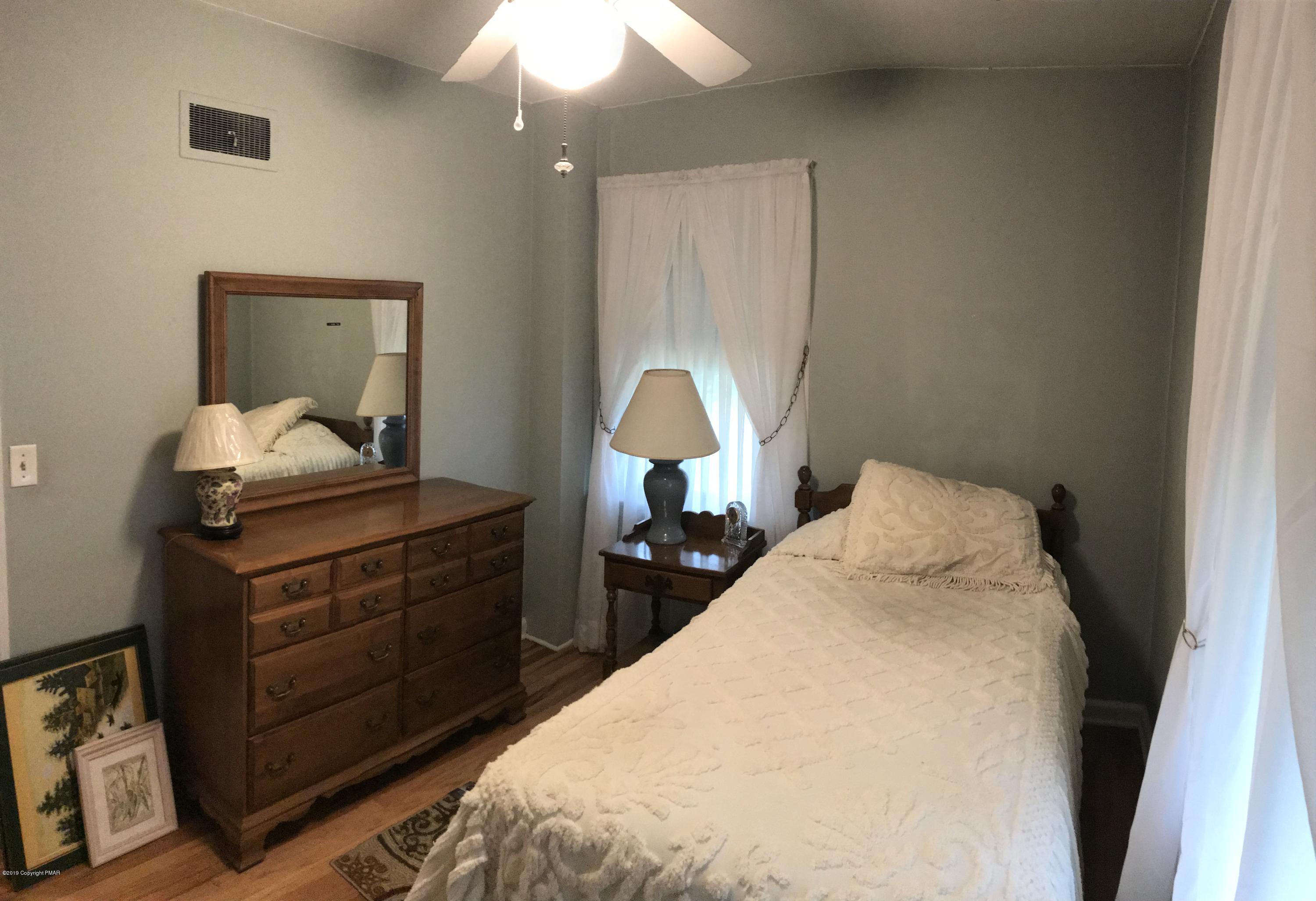 1801 Quentin Road Stroudsburg, PA 18360 - Photo 25 of 40 BR 3 VIEW 2