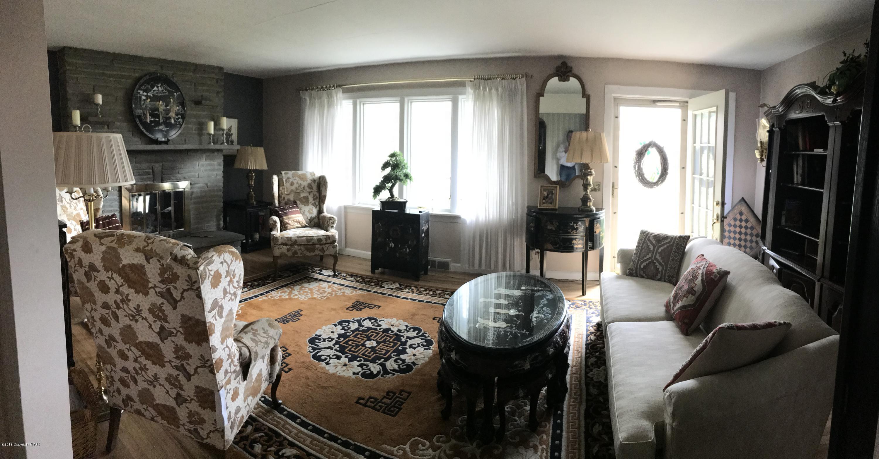 1801 Quentin Road Stroudsburg, PA 18360 - Photo 4 of 40 LV. RM. FROM HALL