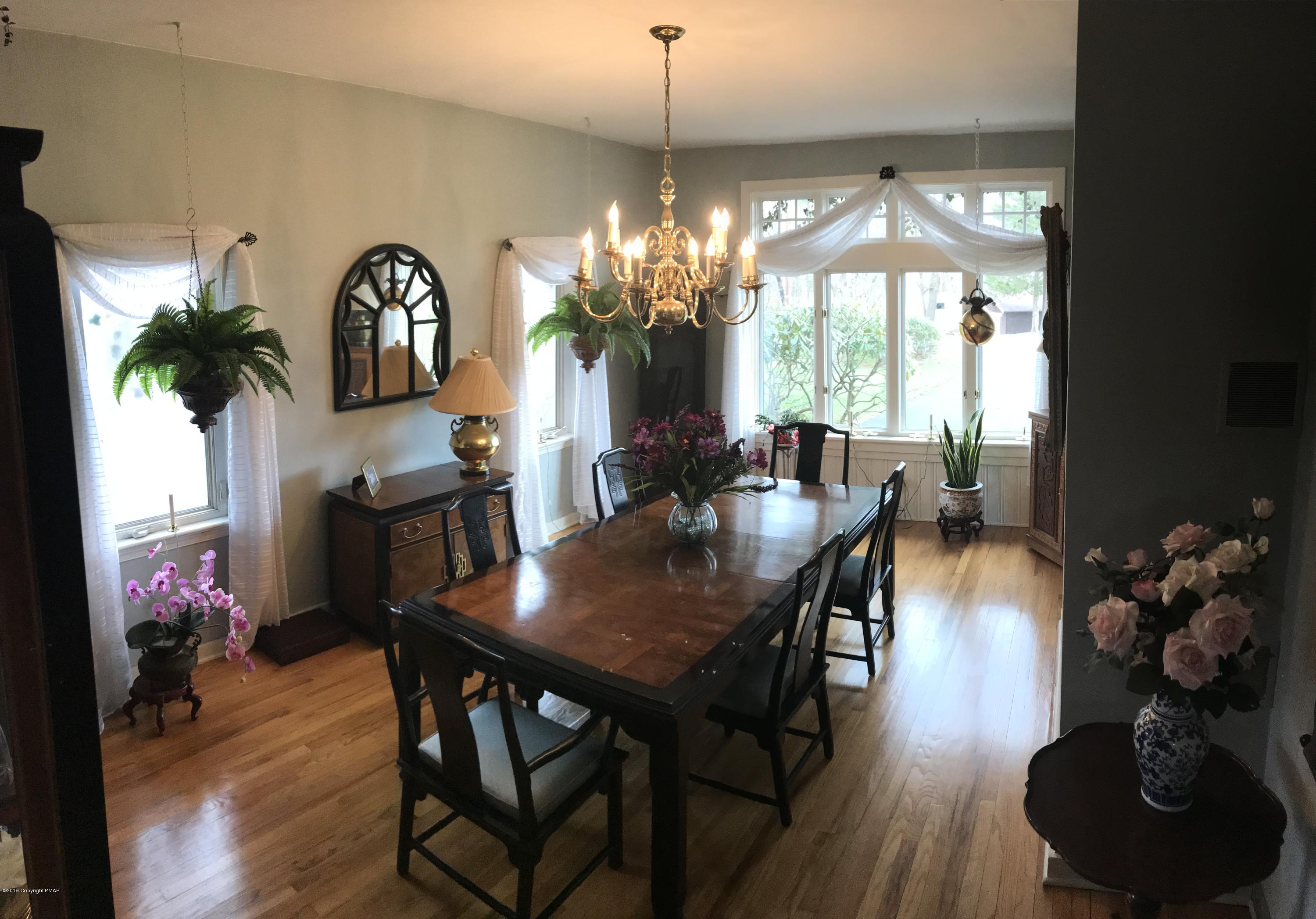 1801 Quentin Road Stroudsburg, PA 18360 - Photo 6 of 40 DIN. RM. VIEW 1