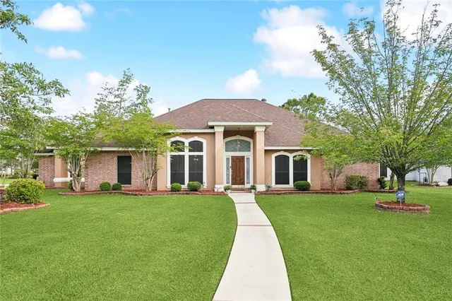 $479,700 | 102 Byron Court, Slidell, LA 70461