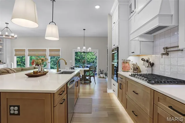 $595,000 | 2428 Fiddlers Cl Road, Unit 102 STB, Washington, MO 63090