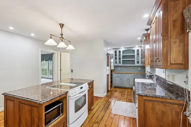 $579,750 | 206 Canal Road, Waterloo, WI 53594