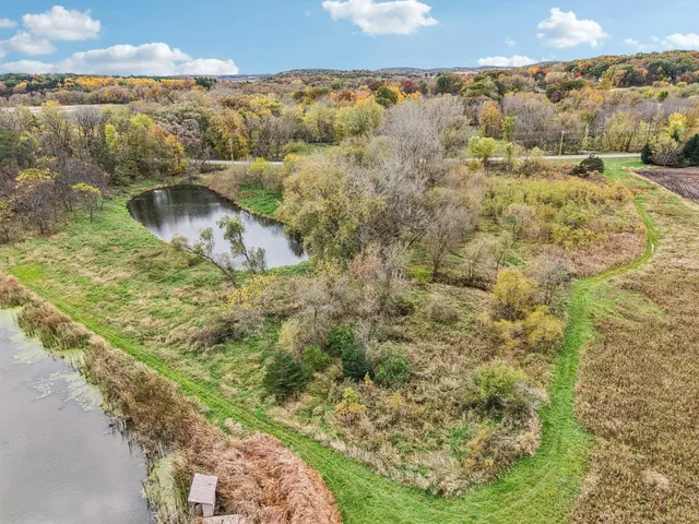 $579,750 | 206 Canal Road, Waterloo, WI 53594