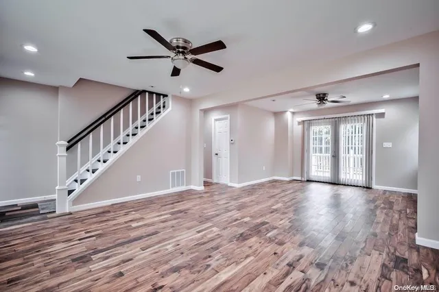 $949,000 | 6 George Avenue, Hicksville, NY 11801