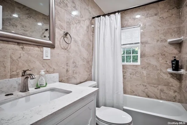 $949,000 | 6 George Avenue, Hicksville, NY 11801