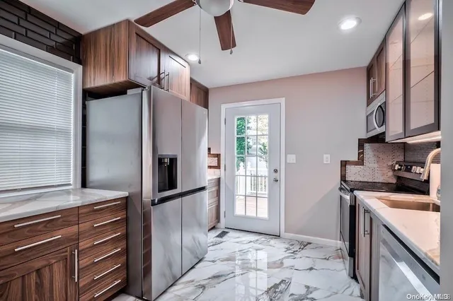 $949,000 | 6 George Avenue, Hicksville, NY 11801