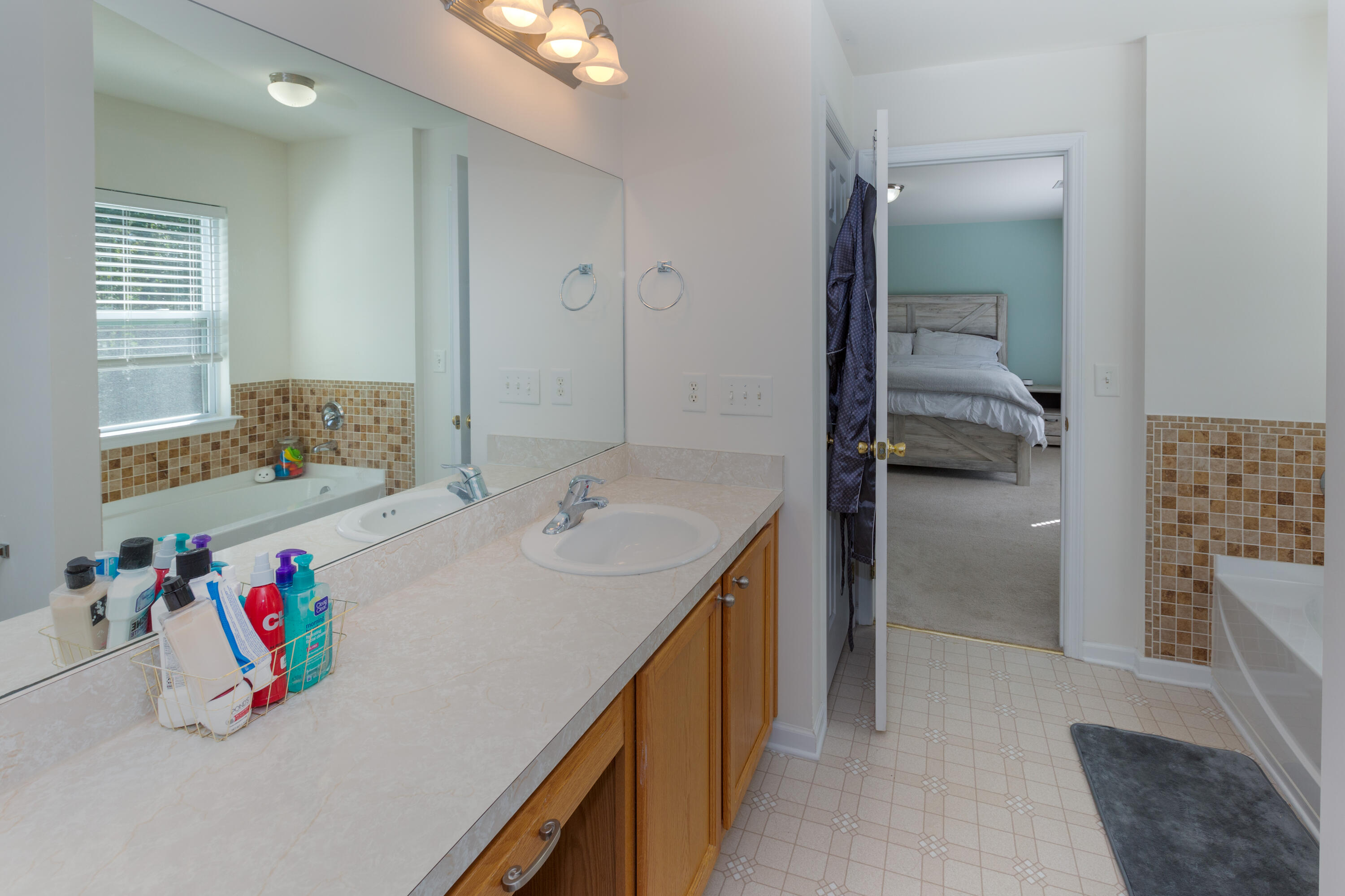 242 Westbrooke Road Summerville, SC 29486 - Photo 22 of 37 242_Westbrooke_Rd_Brett_Martin_Photograp